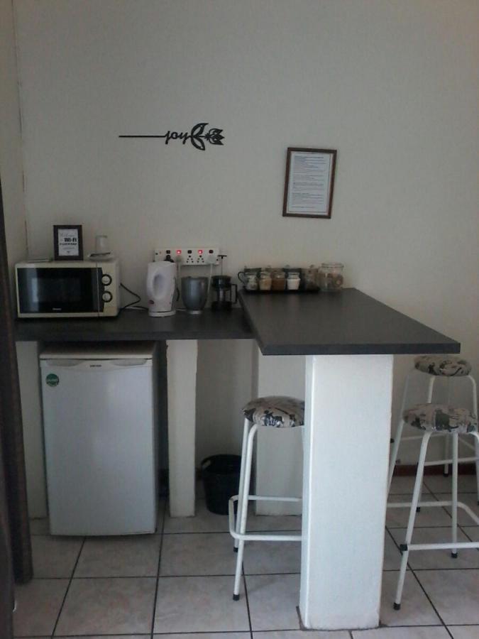 Tehillah Guesthouse Upington Extérieur photo