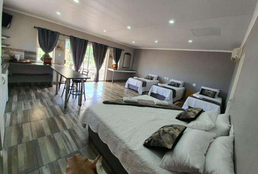 Tehillah Guesthouse Upington Extérieur photo
