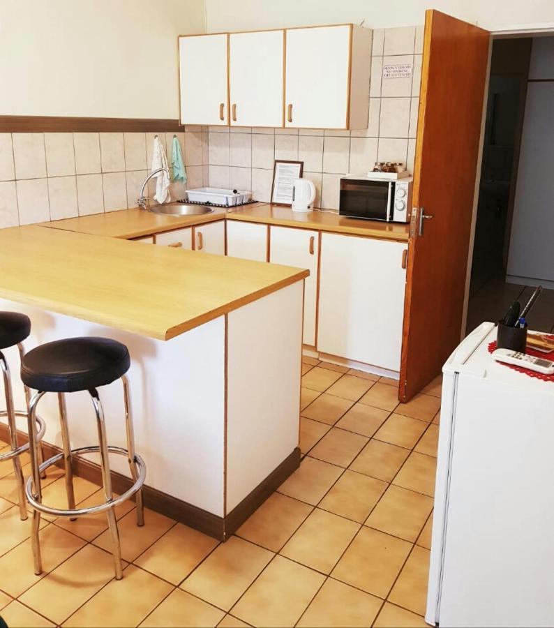 Tehillah Guesthouse Upington Extérieur photo