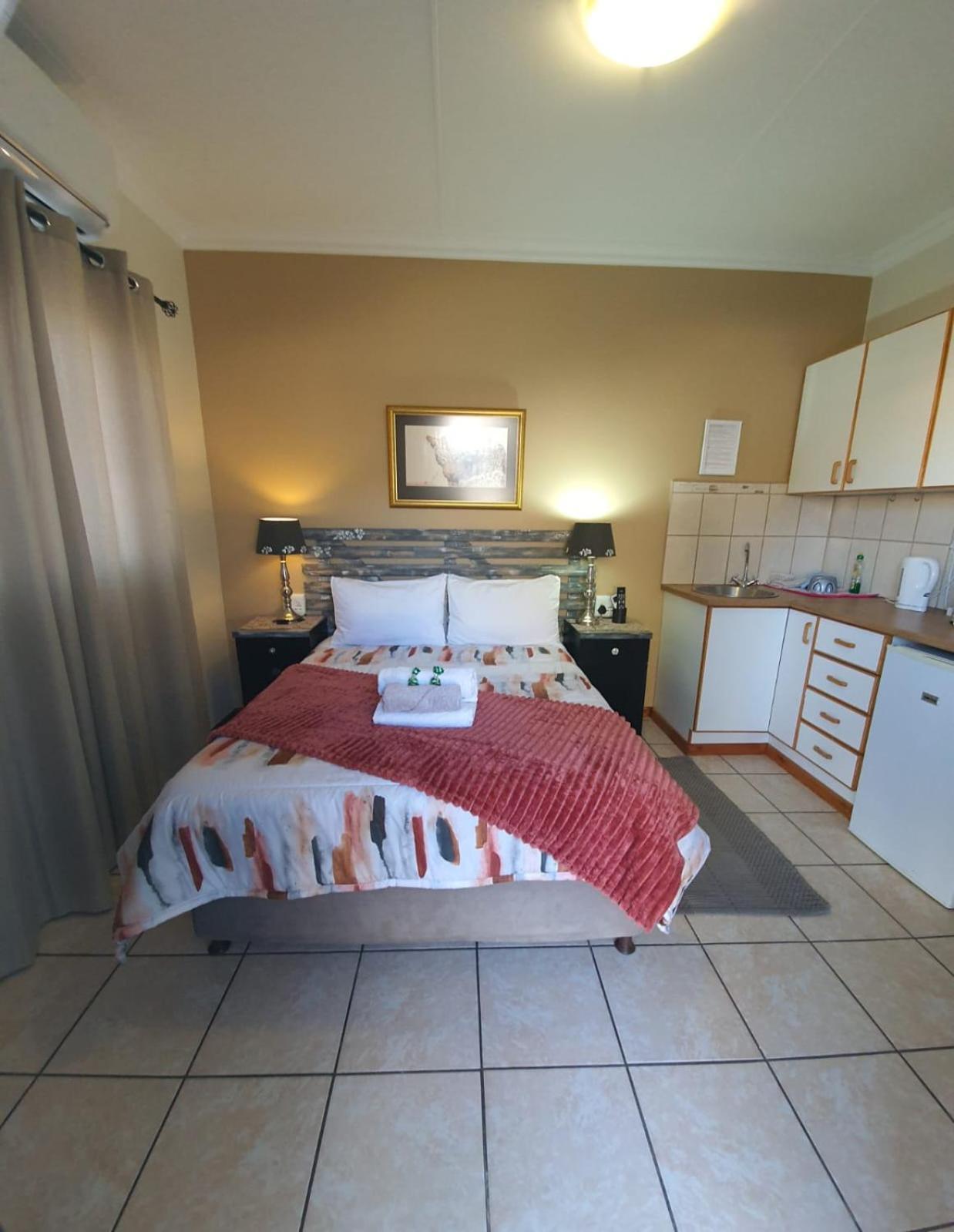 Tehillah Guesthouse Upington Extérieur photo