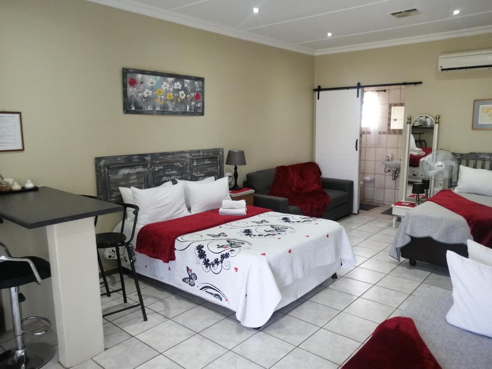 Tehillah Guesthouse Upington Extérieur photo